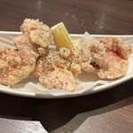 ちょい飲み酒場 イケバル - 鶏の唐揚げ 418円