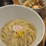 鶏と鮪節 麺屋勝時 - 