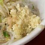 ラーメン二郎 - にんにく