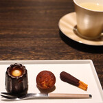 KINO_ - カヌレ、マドレーヌ、ショコラオレンジ