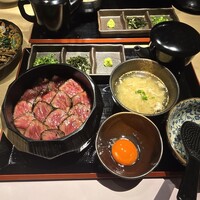 炭火和牛焼肉もうもう亭 広小路店 - 