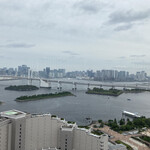 The Grill on 30th - 窓からの景色　左端に東京タワー　真ん中にレインボーブリッジ　右端にスカイツリー