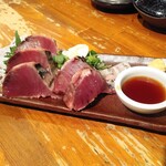 立川酒場 魚丸 - カツオのたたき880円