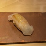 鮨 あい澤 - ヒラメの昆布締め