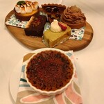 ル・クロ・モンマルトル - デザート全種様