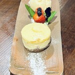 喜良 - チーズケーキのバニラアイス添え