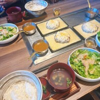 鉄板和食とワイン 萬鉄 - 