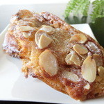 ブラフベーカリー 元町本店 - フレンチトースト