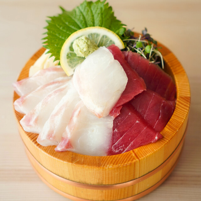 牡蠣と海鮮丼 ふぃっしゃーまん亭 - 仙台空港（海鮮丼）の写真