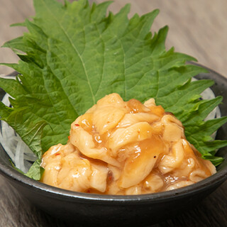 Not just sea urchin! Be sure to try our exquisite dishes featuring fresh seafood.