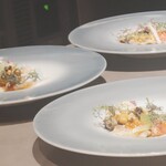 300892984 - ・シーフード盛り合わせ
                        　北海道産生うに/キャビア/オマール海老
                        　鮑/帆立と煮穴子の炙り/いくら/豆腐ムース
                        　オマールコンソメゼリー