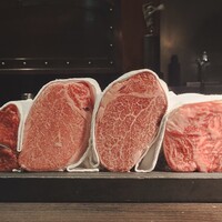 神戸牛炉釜ステーキ GINZA KOKO炉 - 左からイチボ/ランプ/松坂シャトブリ/神戸牛シャトブリ/神戸牛サーロイン