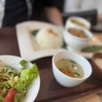 エムエム タイ - 