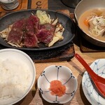 もつ福 丸の内 - 黒毛和牛とっもつ煮込み定食