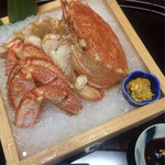 御幸荘花結び - 生魚の苦手な姉には毛蟹１パイが出ました。ただ今泡風呂入浴中☆