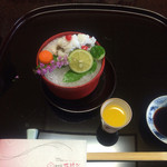 出会いの一皿☆先付は鱧の湯引き