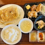 東京餃子軒 - 料理写真: