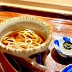 炎水 - スッキリ、辛味大根で食べる自家製の手打ち白神山地産蕎麦　なんとも旨い蕎麦ですね♫