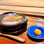 炎水 - 炎水のスペシャリテ　熱々の越前蟹の餡掛けに浸る、気仙沼の「ふかひれ唐揚げ」♫ 口直しに金柑も