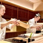 炎水 - 前菜。木箱で登場するは…