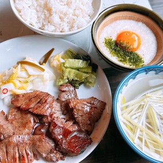 牛たんの店一休_1