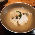 東山 吉寿 - 鱸を脂をかけながら,焼いたそうです❤️手間ヒマかかってますね～(*- -)(*_ _)♡