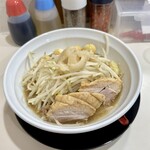 ブタMEN - ラーメン　ミニ（930円）＋うずら（100円）　ニンニク少し　アブラマシ