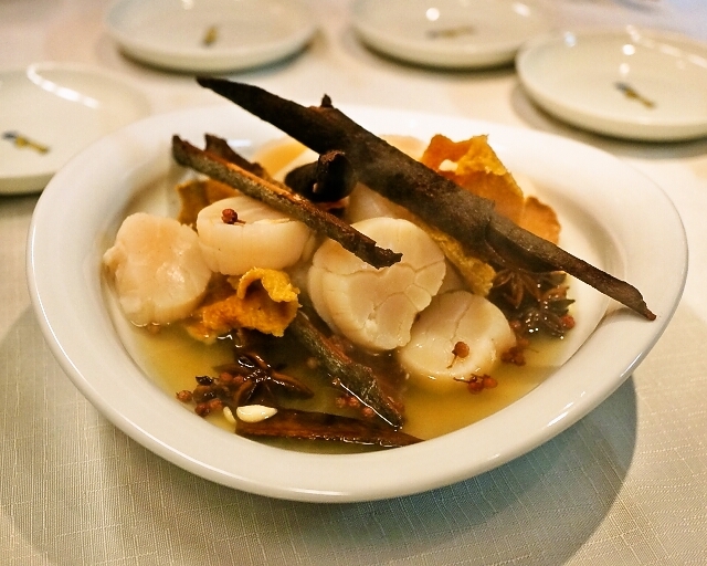 あの白金 ロンフーフォン の柳沼哲哉シェフの料理が食べれる 赤坂 うずまき Hiro S Blog