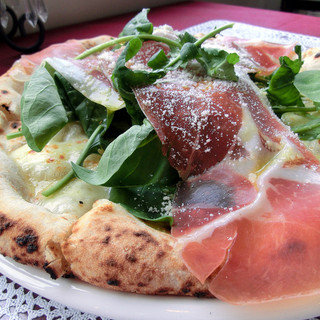 ピザドコロノーラ_0