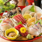 炉端焼き 鷹島本まぐろ 魚然 - 