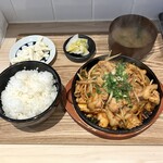 凡暮 - 豚キムチ定食