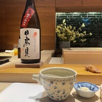 鮨たか山 - こちらは冷で