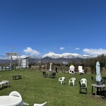 やつれん - 庭のテラス席　優雅な時間