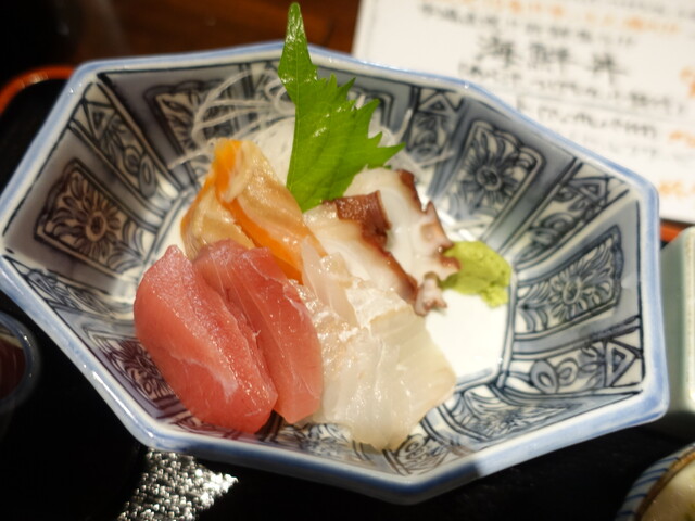 海鮮うまいもの酒場 魚すゞ - 盛岡（居酒屋）の写真