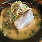 ラー麺LABO たぶ川 - 料理写真:魚介とんこつラーメン