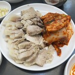 훼미리 손칼국수보쌈 - 