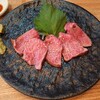 炭火焼肉バル AGITO HIRAO - 炙り肉刺しハーフ◎