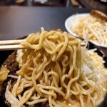 麺屋　たか - 中太麺！一番人気の麺です、食べやすくて美味しいです