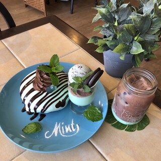 カフェ シュシュ_0