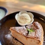 おうぎまちカフェ 輝喜 - アイス付いてて嬉し〜