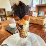 シャムロックカフェ - 自家製プリンパフェ