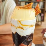 シャムロックカフェ - 自家製プリンパフェ