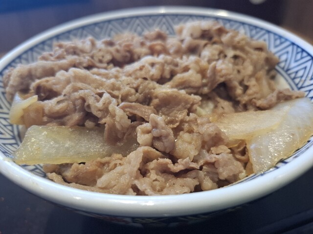 吉野家 釧路鳥取大通店 - 新富士（牛丼）の写真