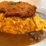 おむらいす亭 - ロースカツカレーのオムライス（Ｍサイズ）