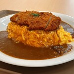 おむらいす亭 - 料理写真:ロースカツカレーのオムライス(Mサイズ)