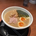 節系とんこつらぁ麺　おもと - 