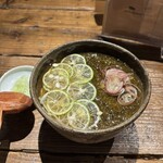 石臼挽手打 そばの音 - もずくと酢橘の冷蕎麦