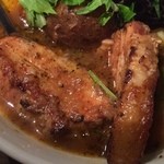 スープカリー スアゲ プラス - ラベンダーポークの炙り角煮（アップ）