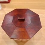 貴山 - なんやろう、この蓋は？