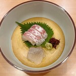 貴山 - 真鯛のお腹と縁側付きの眞子鰈です